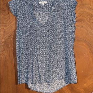 Elegant Blue Patterned Blouse